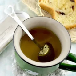 4 stk. rustfrit stål hjerteformet teinfuser med langt skaftfilter til løs te Outlet