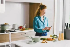 BergHOFF Rak Skalare - Balance-serien med mjukt grepp och handtag av tervunnen plast Sale