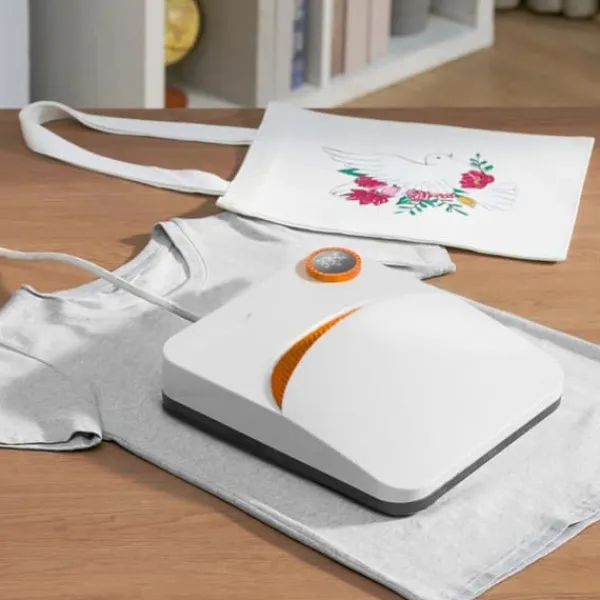 Bærbar 9 x 9 Heat Press Easy Press til DIY-sublimation T-shirts og overførsler. Perfekt til kreative projekter!