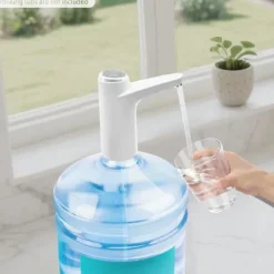 Elektrisk pumpe til vanddunk - MR001 - LED-display - 1,2 L/min - USB-opladning, 1200 mAh batteri - Fødevaregodkendt silikone & ABS - Hvid Sale