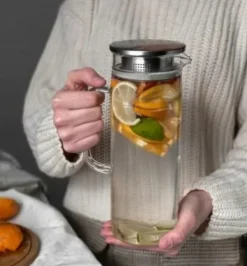 Glaskande med bambuslåg WILMAX høj 1,5L til drikkevarer, vand, juice Discount