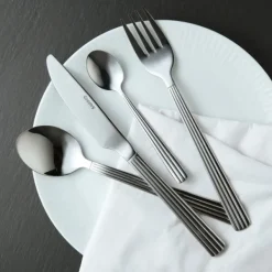 Bestik>Groovy Bestiksæt Bright, 16 dele - Aida