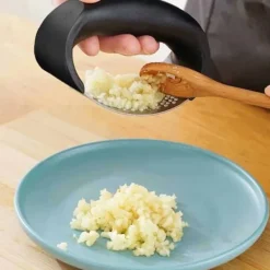 Hvidløgspresse i stål - Hvidløgspressehåndtag - Sort Discount