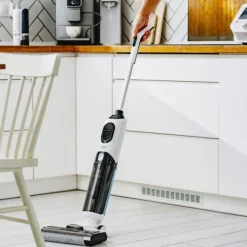 2-i-1 stangstøvsuger med vådrensning og HEPA-filter - 120 W, 13 000 Pa, 485 ml vandtank