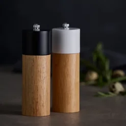 Krydderikværne>Krydderikværne 2-pak i svart og hvid med keramiske kværne