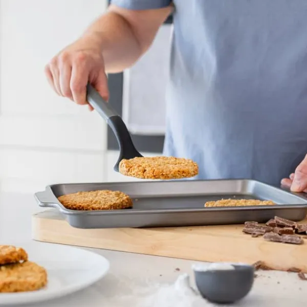 Kulgrå køkkenspatel / KitchenAid