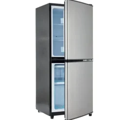 106L minikøleskab, 60L køleskab + 46L fryser, 7 temperaturer, sølvdør, LED-lys, justerbare hylder, 166 kWh/år