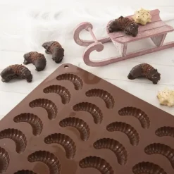 Orange silikone udstikker til croissanter SILLINIE Online