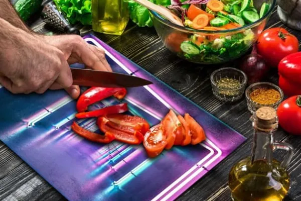 SKÆREBRÆT I GLAS 52x40 ABSTRAKTION Outlet