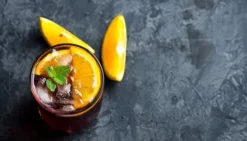 Mad- & Drikkeskabeloner>SKÆREBRÆT I GLAS 52x30 FRUGT