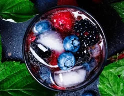 Mad- & Drikkeskabeloner>SKÆREBRÆT I GLAS 52x40 FRUGT