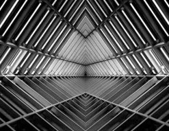 Mad- & Drikkeskabeloner>SKÆREBRÆT I GLAS 52x40 GRÅ TUNNEL