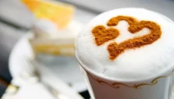 Skeer & Skovle>SKÆREBRÆT I GLAS 52x30 KAFFE