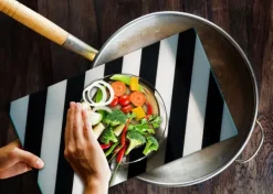 SKÆREBRÆT I GLAS 52x30 KAFFE Discount