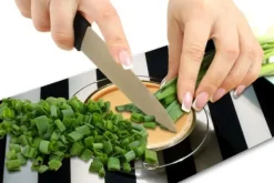 SKÆREBRÆT I GLAS 52x30 KAFFE Discount