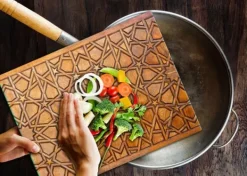 SKÆREBRÆT I GLAS 52x40 MOSAIK Best