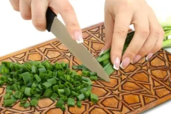 SKÆREBRÆT I GLAS 52x40 MOSAIK Best