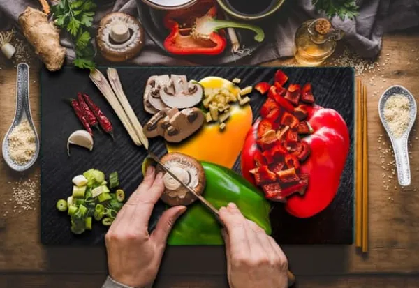 SKÆREBRÆT I GLAS 52x30 PEBERFRUGTER Outlet