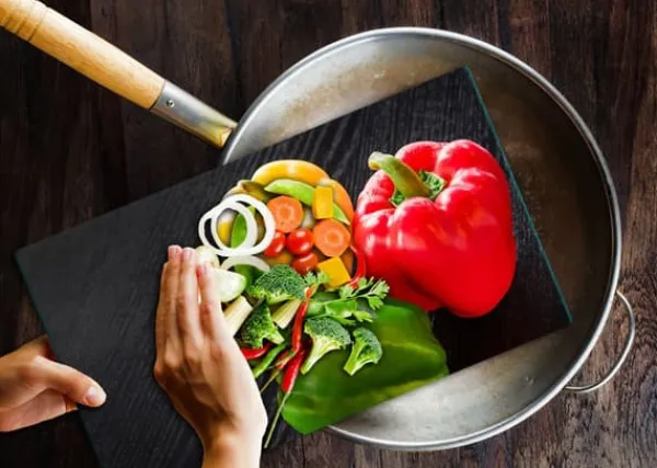 SKÆREBRÆT I GLAS 52x30 PEBERFRUGTER Outlet