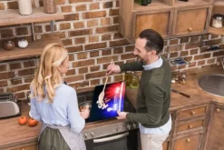 SKÆREBRÆT I GLAS 52x40 POLICE Outlet