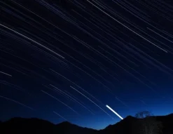 SKÆREBRÆT I GLAS 52x40 STJERNER Outlet