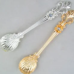 Bestik>4st Kaffeskedar Set Vintage Dessertskedar av aluminiumlegering med Orris-mönster för hemmakök