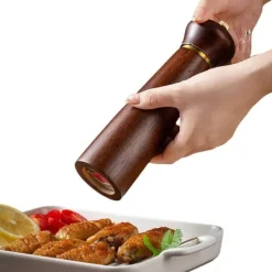 5-tommers retro egetræ peberkværn sæt med egetræsbase - Manuel kværn til krydderier og salt Best