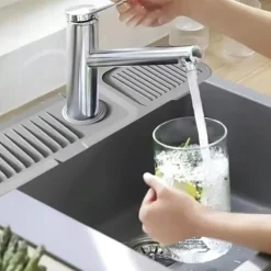 Måtter & Gitter Til Køkkenvaske><noscript><img width=